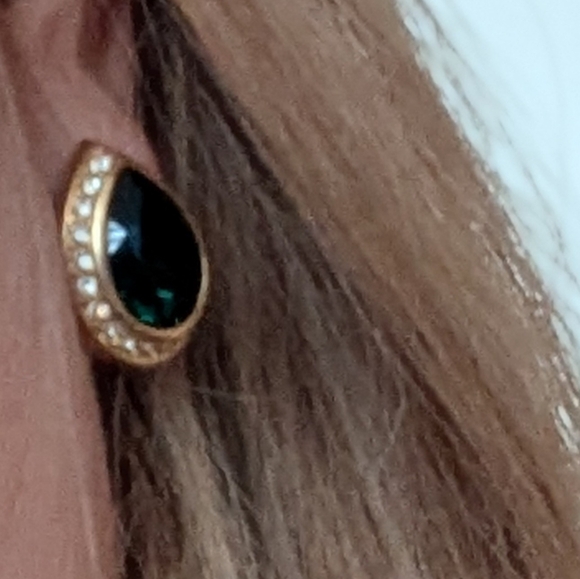 1990's Vintage Swarovski Emerald - Picture 5 of 5